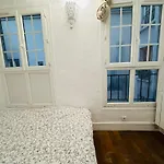 Dream Dwell Paris - Apart In Historical Building Near Quartier Marais